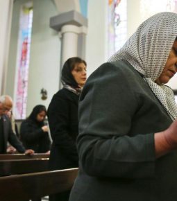 Cristãos iranianos não pedem fim da perseguição, mas o avanço do evangelho