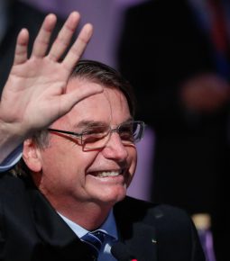 Bolsonaro irá lançar pacote de estímulo à economia