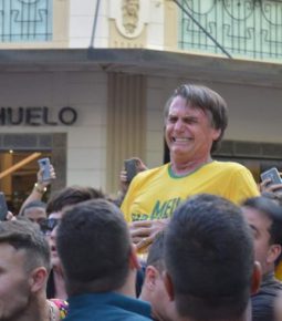 Fiéis farão culto na calçada onde Bolsonaro foi esfaqueado