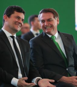 Bolsonaro cogita Moro como vice em 2022: “Imbatível”