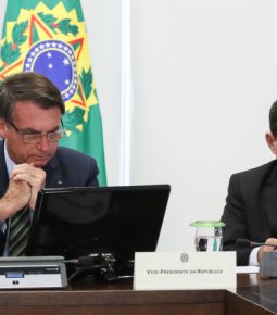 Bolsonaro anuncia pacote a estados no valor de R$ 85,8 bi