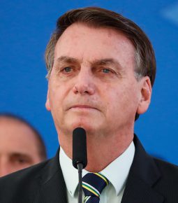 Bolsonaro detona desculpas da OMS: “Afetaram a economia”