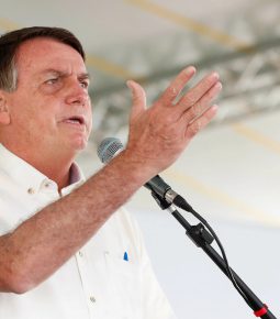 Bolsonaro sobre passaporte de imunidade: “Se passar, eu veto”