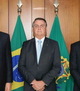 Lira e Pacheco: Bolsonaro acerta ao enviar PL sobre fake news