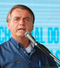 “A paciência do povo se esgotou”, diz Bolsonaro sobre combustível