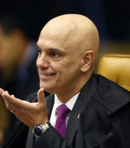 Moraes põe partido de esquerda no inquérito das Fake News