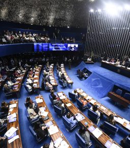 Senado quer analisar fim da reeleição de cargos do Executivo